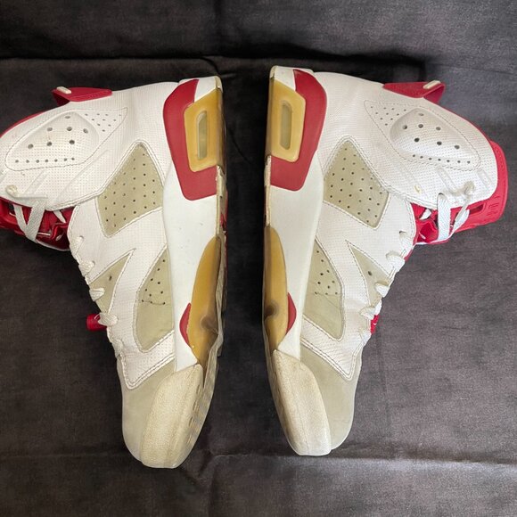Air Jordan 6 Retro - Picture 3 of 5